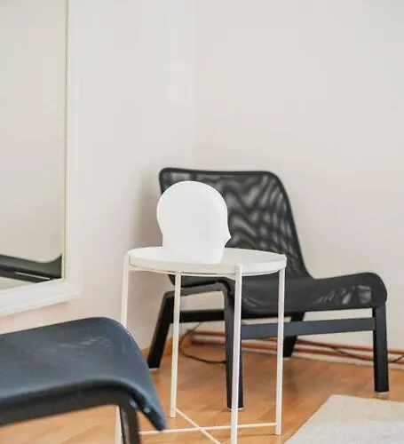 Zentrale Fuer Entdecker Appartamento