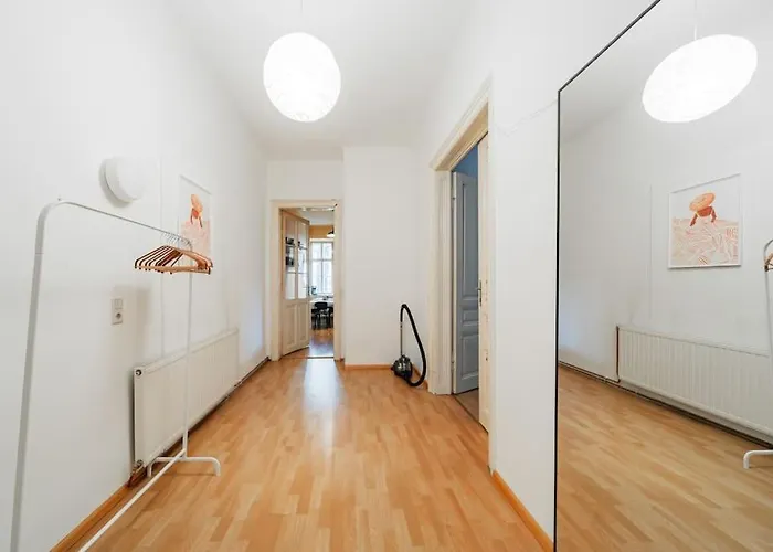 Zentrale Fuer Entdecker Appartamento *